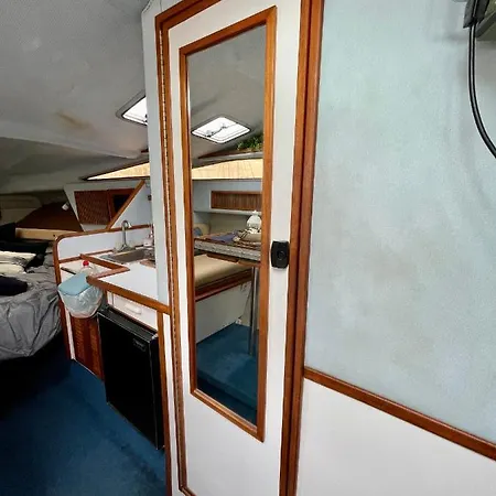 Botel Barco Tuareg